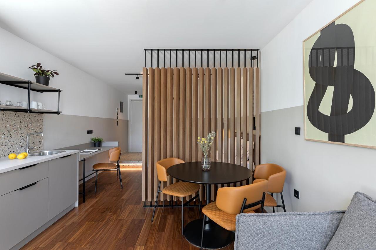 The Athenians Art Apartments Екстериор снимка
